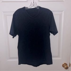 LULULEMON WORKOUT SHIRT
